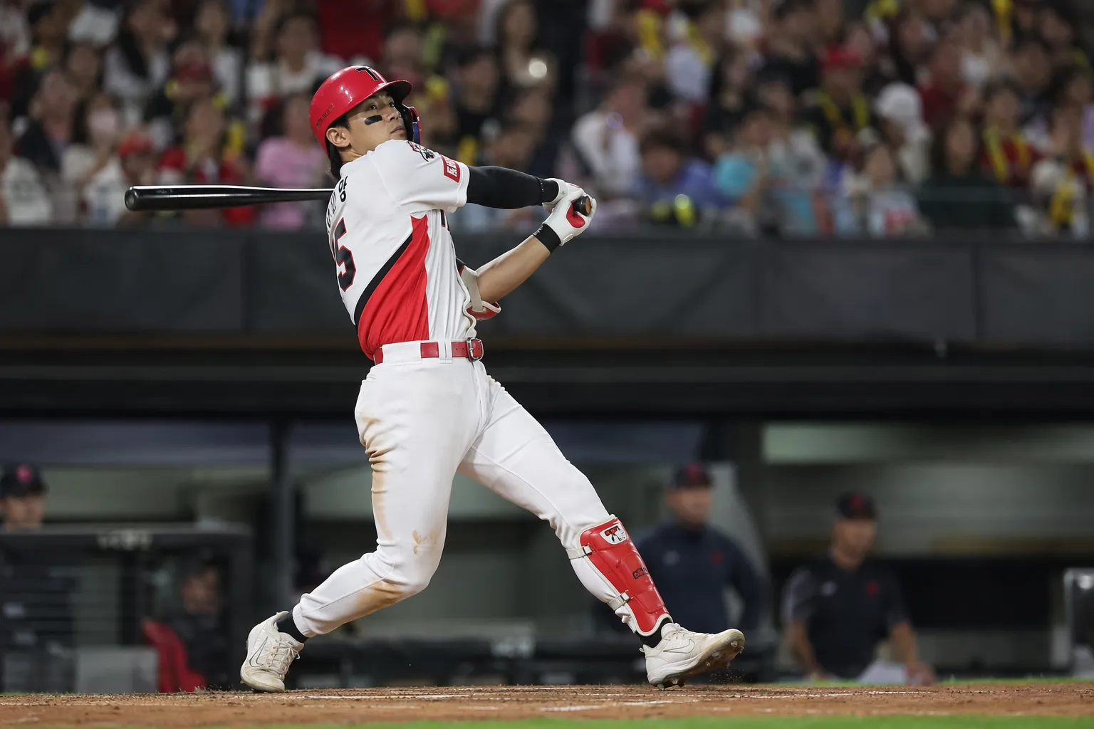 연타석홈런 기사 핵심 맥락을 보여주는 이미지 - 특히 올러는 시즌 평균자책점을 0.81로 끌어내리며 다승과 평균자책점 부문에서 모두 상위권으로 치고 나갔다. 연합뉴스 보도에 따르면 올러는 시즌...