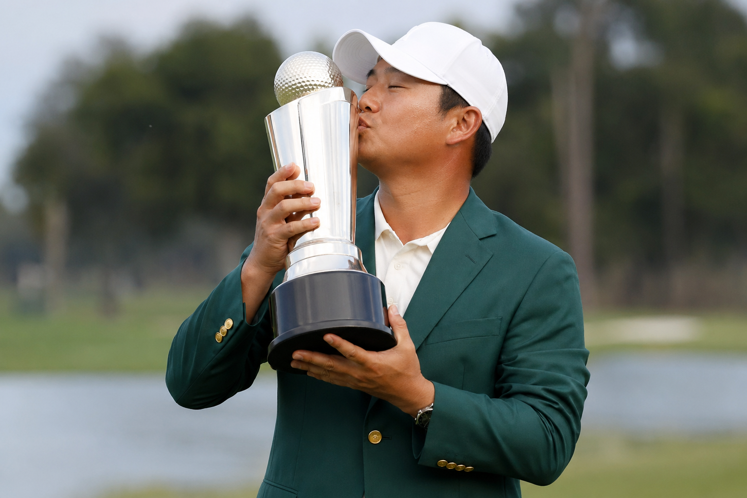 함정우 우승 기사 핵심 맥락을 보여주는 이미지 - 대회 내내 선두를 놓치지 않은 점은 성적 숫자로도 확인된다. 그는 첫날 버디 8개와 보기 1개로 7언더파를 만들었고, 이후 라운드별 격차를 유지...