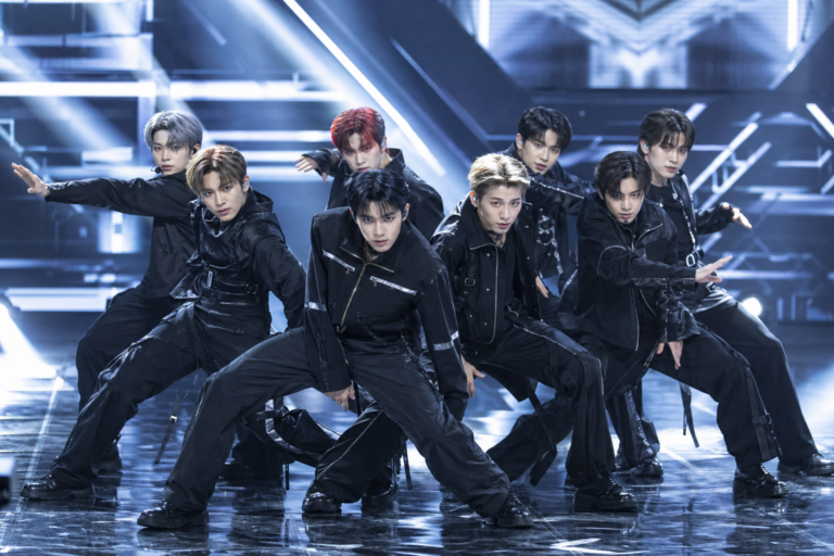 넥스지, 퍼포먼스, 무대 기사 대표 이미지 - 넥스지 ‘음츠크’로 본격 컴백…알파 세대 퍼포먼스 ‘인기척’ 승부수